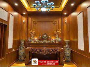 Trần gỗ phòng thờ